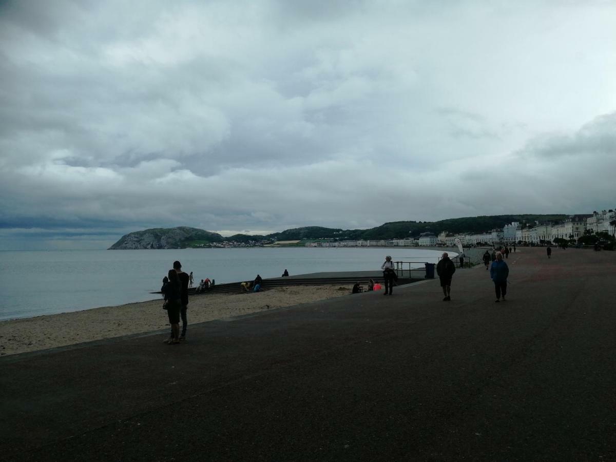 Overton Villa Hotel Llandudno Luaran gambar